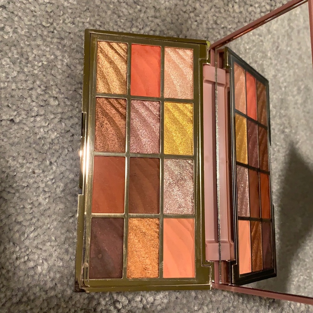 Ciate London “The Velvet Palette.” Metallic eyeshadows.